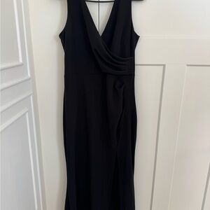 Elegant Black Sleeveless Dress